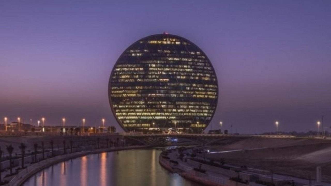 Aldar Sustainability Report 2021-lays foundations for 2022 N ... Image 1